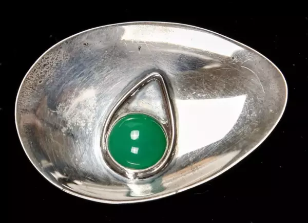 Brd.B Brodrene Bjorklund Studios Denmark Sterling Pin Green Chalcedony Stone.