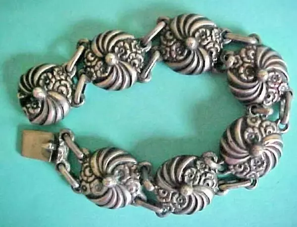 Carl Ruopoli Rare Deco Sterling Silver Floral Bracelet.