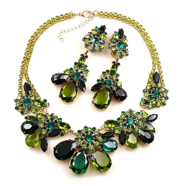 Dark green set
