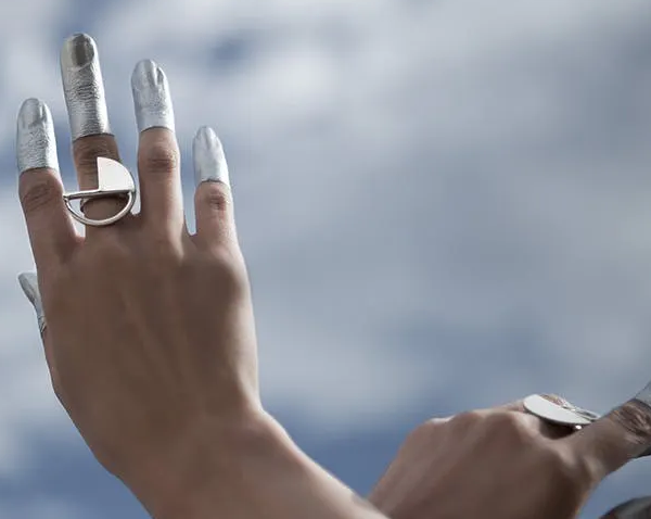 Expression of the Modern ring. Expression of the Modern ring.