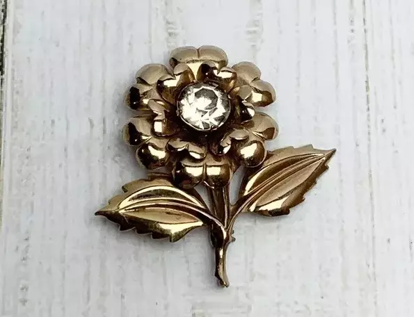 Gold Filled Flower Brooch White Rhinestone.