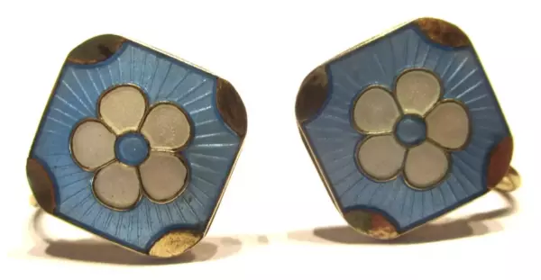 MODERNIST NORWEGIAN ENAMEL SCREW BACK EARRINGS FINN JENSEN. MODERNIST NORWEGIAN ENAMEL SCREW BACK EARRINGS FINN JENSEN.