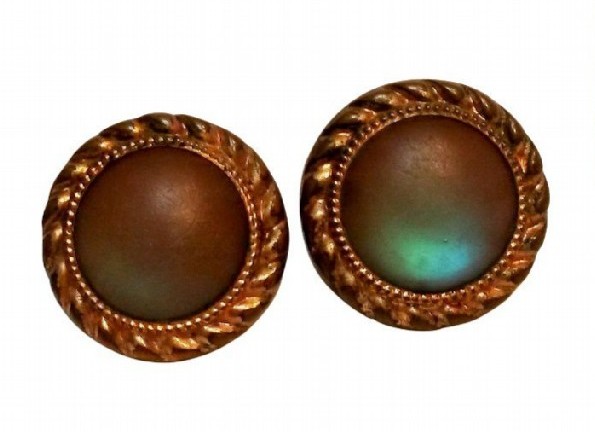 Round gold plated button clips. Round gold plated button clips.