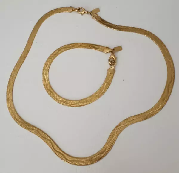 Vintage Necklace & Bracelet Set Gold Herringbone Chain Excellent Vintage Necklace & Bracelet Set Gold Herringbone Chain Excellent