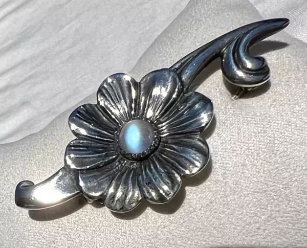 Vintage RUOPOLI for Black, Starr, & Gorham BLUE MOONSTONE Sterling Silver Flower.