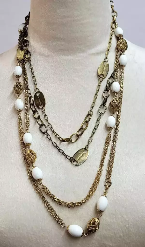Vintage Signed Dyrberg Kern Gold Tone Oval Link Chain Logo Plates Necklace. Vintage Signed Dyrberg Kern Gold Tone Oval Link Chain Logo Plates Necklace.