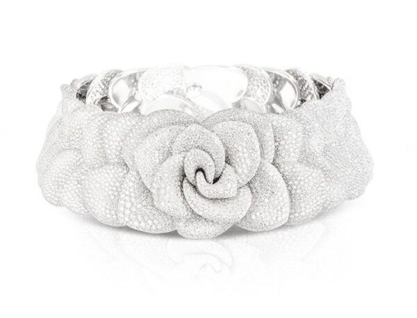 White gold rose necklace. White gold rose necklace.
