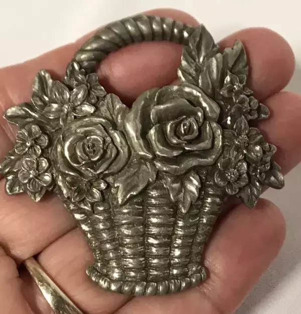 1985 Rose Flower Basket Pin Brooch 2.25” Vintage. 1985 Rose Flower Basket Pin Brooch 2.25” Vintage.