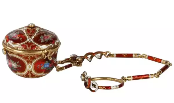 19th Century Gold and Enamel Vinaigrette