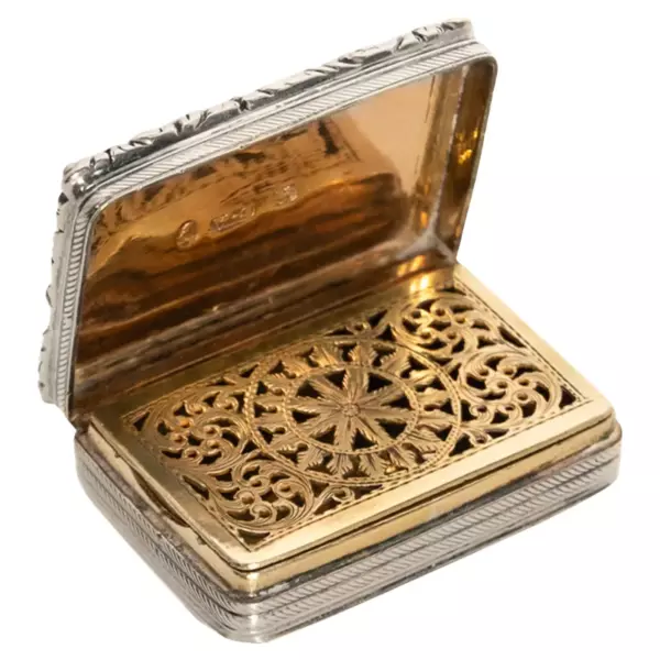 Antique Georgian Sterling Silver Gilt Vinaigrette Birmingham William Simpson