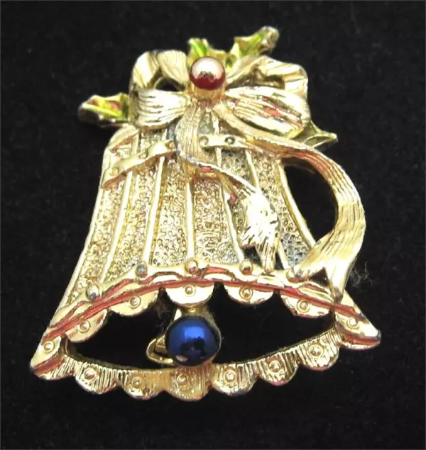 CHRISTMAS BELL PIN Vintage Goldtone, Brooch Enamel 1987