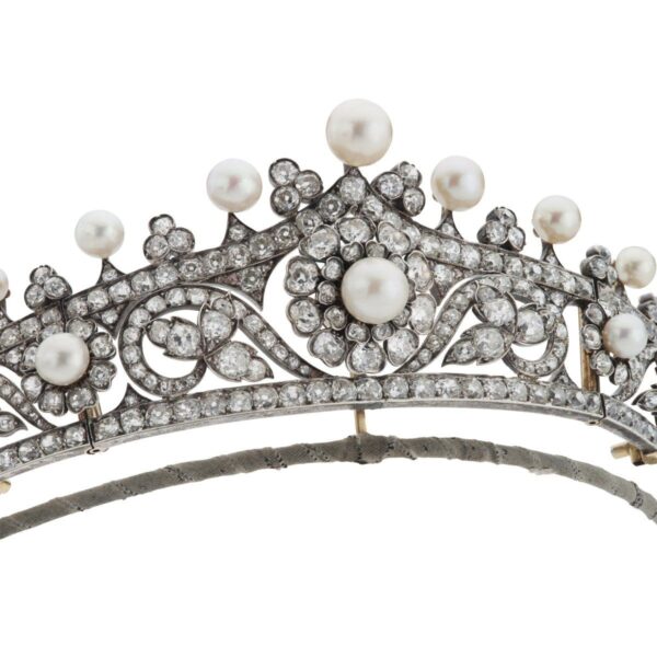 The centerpiece of the pearl tiara.