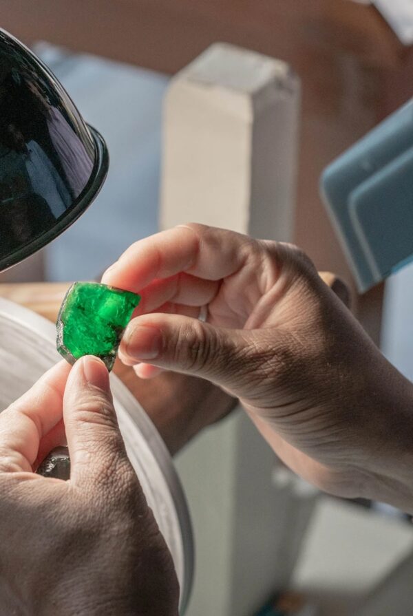 rare 6,225 carat emerald rare 6,225 carat emerald